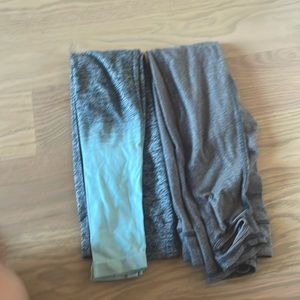 Set of 2 7-8 yoga pants